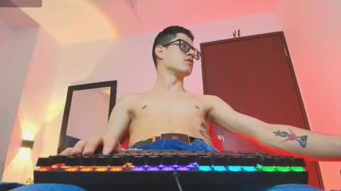  W O L F  online show from 02.04.26