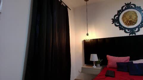  W O L F  online show from 04.07.26