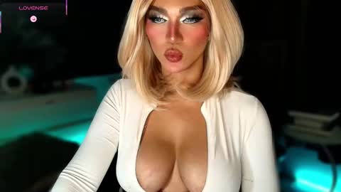 Julia online show from 11.08.25