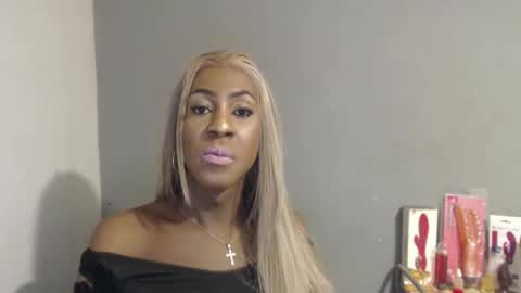 SHENIEL RODRIGUEZ online show from 02.02.26