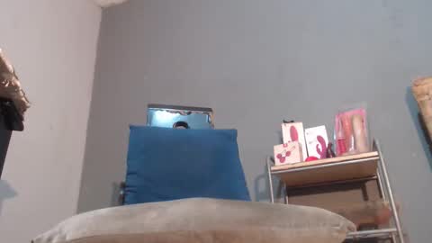 Snapshot of wonderfullight chatting on 05.01.26 SHENIEL RODRIGUEZ online show from 05.01.26