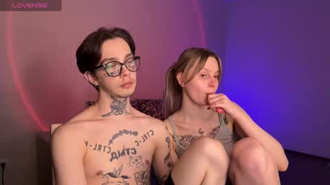 Snapshot of worldofllove chatting on 02.13.25 Arnika and Simon online show from 02.13.25