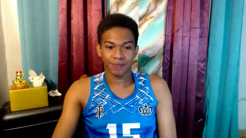 Snapshot of worshipmycockxxx chatting on 11.06.25 Josh This is my new account now online show from 11.06.25