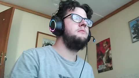 Snapshot of worsie333 chatting on 12.20.24 worsie online show from 12.20.24