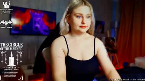 Snapshot of wounded_goddess chatting on 03.31.26 Goddess Sophy online show from 03.31.26