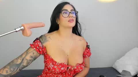 Snapshot of wowana chatting on 02.07.26 STREAMING SCHEDULE 2100 - 0530 GMT-5 online show from 02.07.26