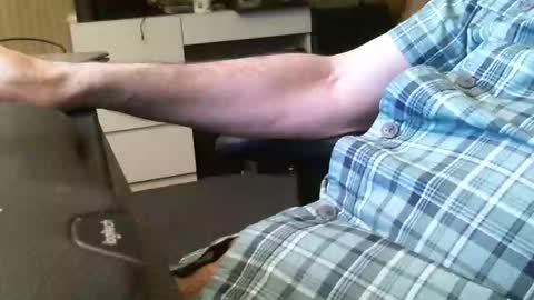 Snapshot of wrangleat0r chatting on 05.29.26 wrangleat0r online show from 05.29.26