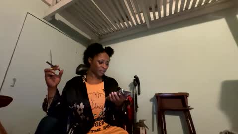 Snapshot of wynterheat chatting on 02.01.25 Wynter Heat online show from 02.01.25