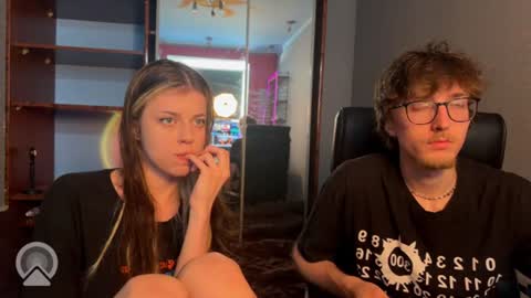 Snapshot of x_files_t chatting on 06.09.26 Philipp and Este online show from 06.09.26