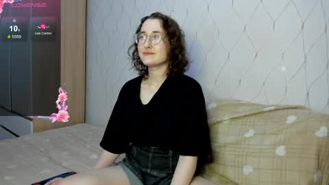 Snapshot of x_purr_agatha_x chatting on 05.19.26 Agatha online show from 05.19.26