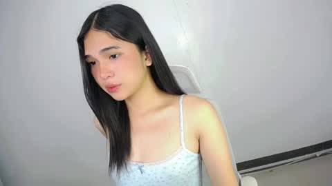 Snapshot of xairah_doux chatting on 05.25.26 xairah_doux online show from 05.25.26