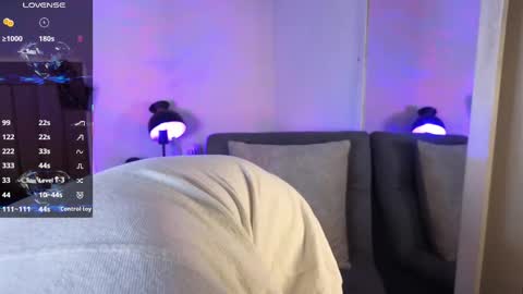 Xander Cardona online show from 09.12.25