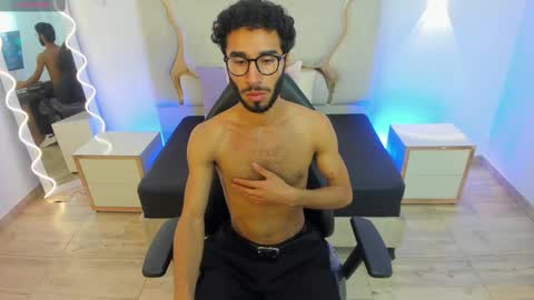 ISSANDER online show from 12.03.24