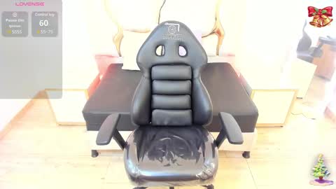 ISSANDER online show from 12.04.24