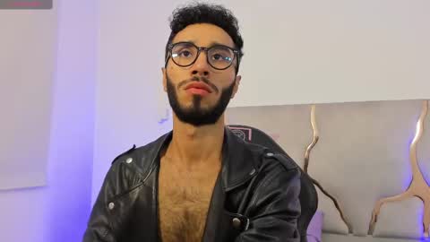 ISSANDER online show from 12.27.24