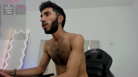 ISSANDER online show from 01.03.25