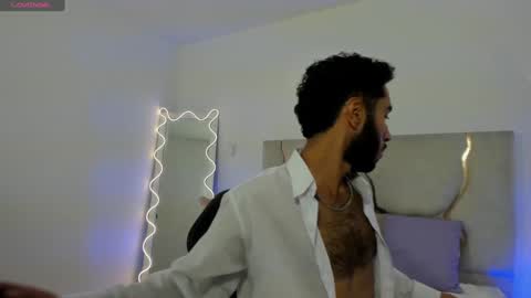 ISSANDER online show from 01.03.25