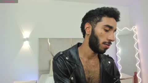 ISSANDER online show from 01.07.25