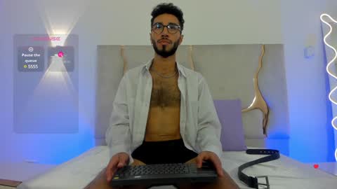 ISSANDER online show from 01.21.25