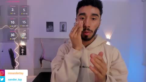 ISSANDER online show from 02.11.25