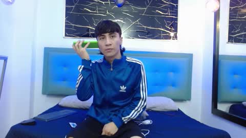 Snapshot of xandergrey8 chatting on 02.01.26 xandergrey8 online show from 02.01.26