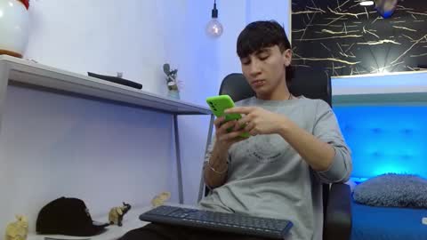 Snapshot of xandergrey8 chatting on 02.02.26 xandergrey8 online show from 02.02.26