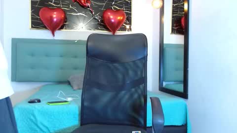 Snapshot of xandergrey8 chatting on 02.19.26 xandergrey8 online show from 02.19.26