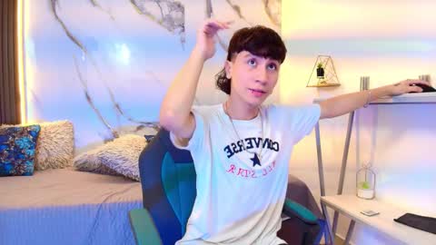 Snapshot of xandergrey8 chatting on 02.24.26 xandergrey8 online show from 02.24.26