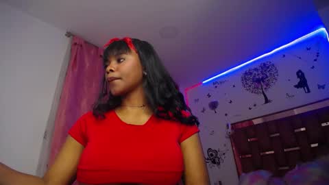 Snapshot of xayunrin chatting on 01.10.25 xayu online show from 01.10.25