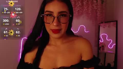 Snapshot of xbonny_ chatting on 06.22.26 online show from 06.22.26