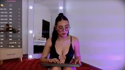Snapshot of xbonny_ chatting on 07.29.26 online show from 07.29.26