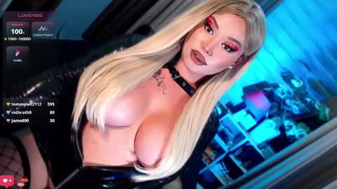 Snapshot of xbriannasweetx24 chatting on 12.23.24 ANNA online show from 12.23.24