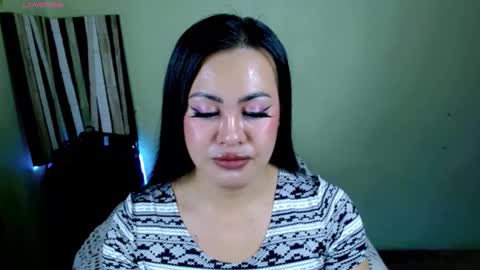 Snapshot of xcalisthra_69x chatting on 11.24.25 Godess Lucy online show from 11.24.25