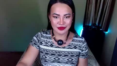 Snapshot of xcalisthra_69x chatting on 11.26.25 Godess Lucy online show from 11.26.25