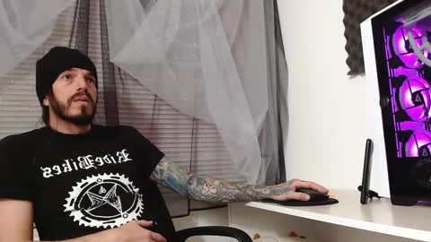 Snapshot of xcamtentationx chatting on 12.18.24 xcamtentationx online show from 12.18.24