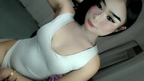 Snapshot of xchinita_kyanggx chatting on 05.23.26 kianna online show from 05.23.26