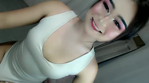 Snapshot of xchinita_kyanggx chatting on 06.19.26 kianna online show from 06.19.26