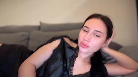 Snapshot of xcutexbunny chatting on 10.27.25 XCuteXbunny online show from 10.27.25