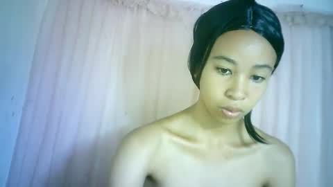 xenna610827 online show from 01.25.25