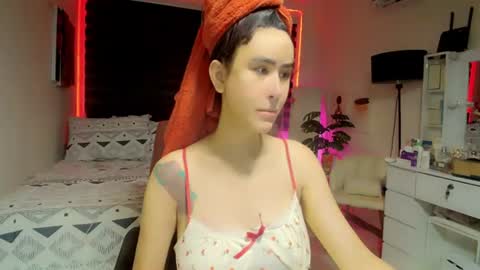 Snapshot of xhotcockcumts chatting on 06.28.26 Barbie ann online show from 06.28.26