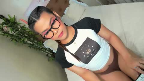 Xia Addison online show from 11.12.25