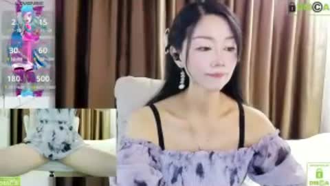 xiao_yue_ online show from 06.30.26