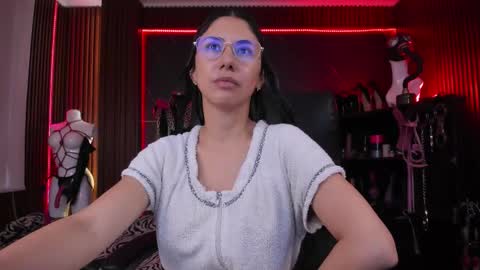 XiaQueen   I M online show from 10.27.25