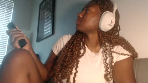 Snapshot of ximora212 chatting on 06.22.26 Ximora online show from 06.22.26