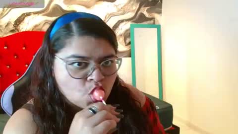 Snapshot of xiomara858615 chatting on 07.11.26 xiomara858615 online show from 07.11.26