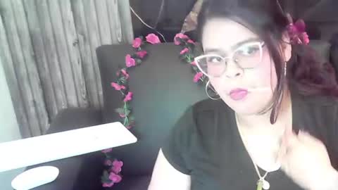 Snapshot of xiomara858615 chatting on 07.24.26 xiomara858615 online show from 07.24.26