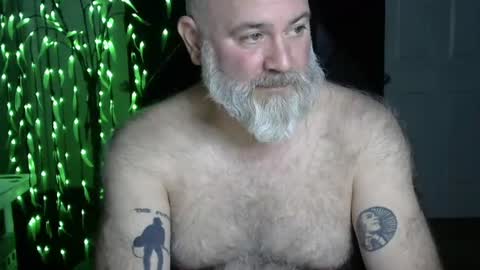 Snapshot of xjohnniex77 chatting on 07.10.26 MrSlowBurn77 online show from 07.10.26