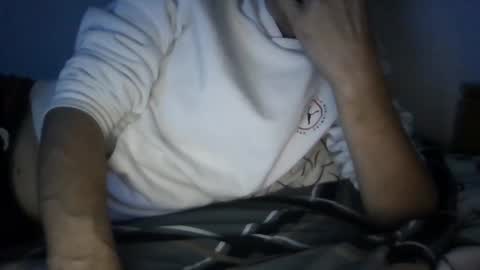 Snapshot of xjuskikinitx chatting on 09.11.25 Justin online show from 09.11.25