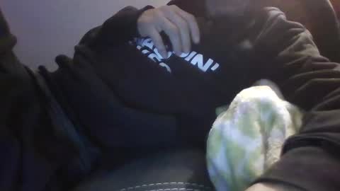 Snapshot of xjuskikinitx chatting on 11.11.25 Justin online show from 11.11.25