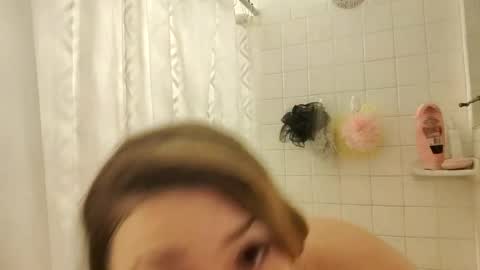 Snapshot of xkittymeowz chatting on 02.01.26 xkittymeowz online show from 02.01.26